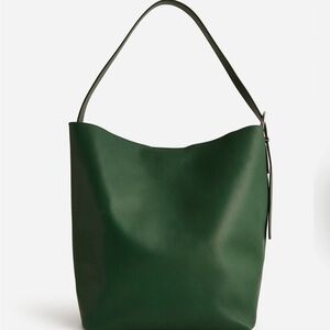 Madewell Essential Extra-Large Bucket Tote